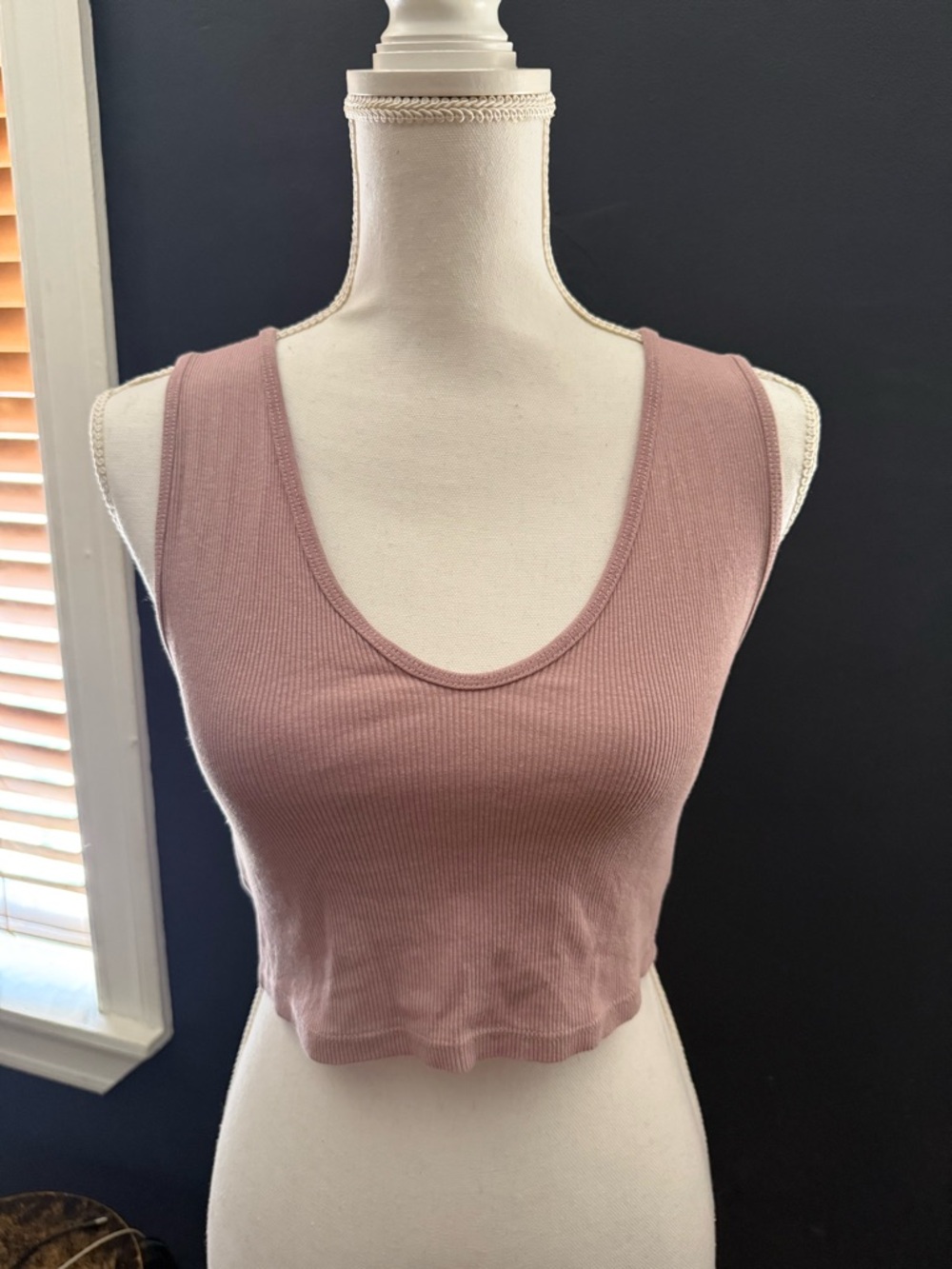Zara Ribbed Scoop Neck Crop Tank - Mauve Pink